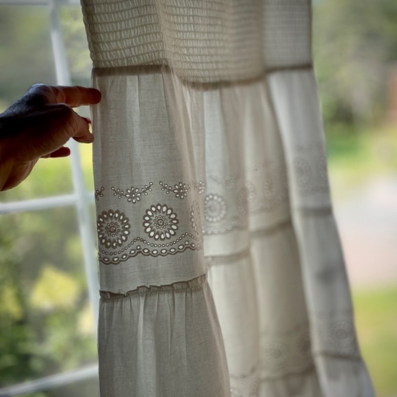 Ladies Dress - Picture 5 of 5